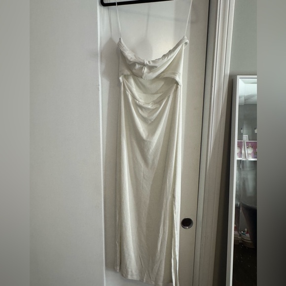 L space Kierra Dress - Picture 2 of 6